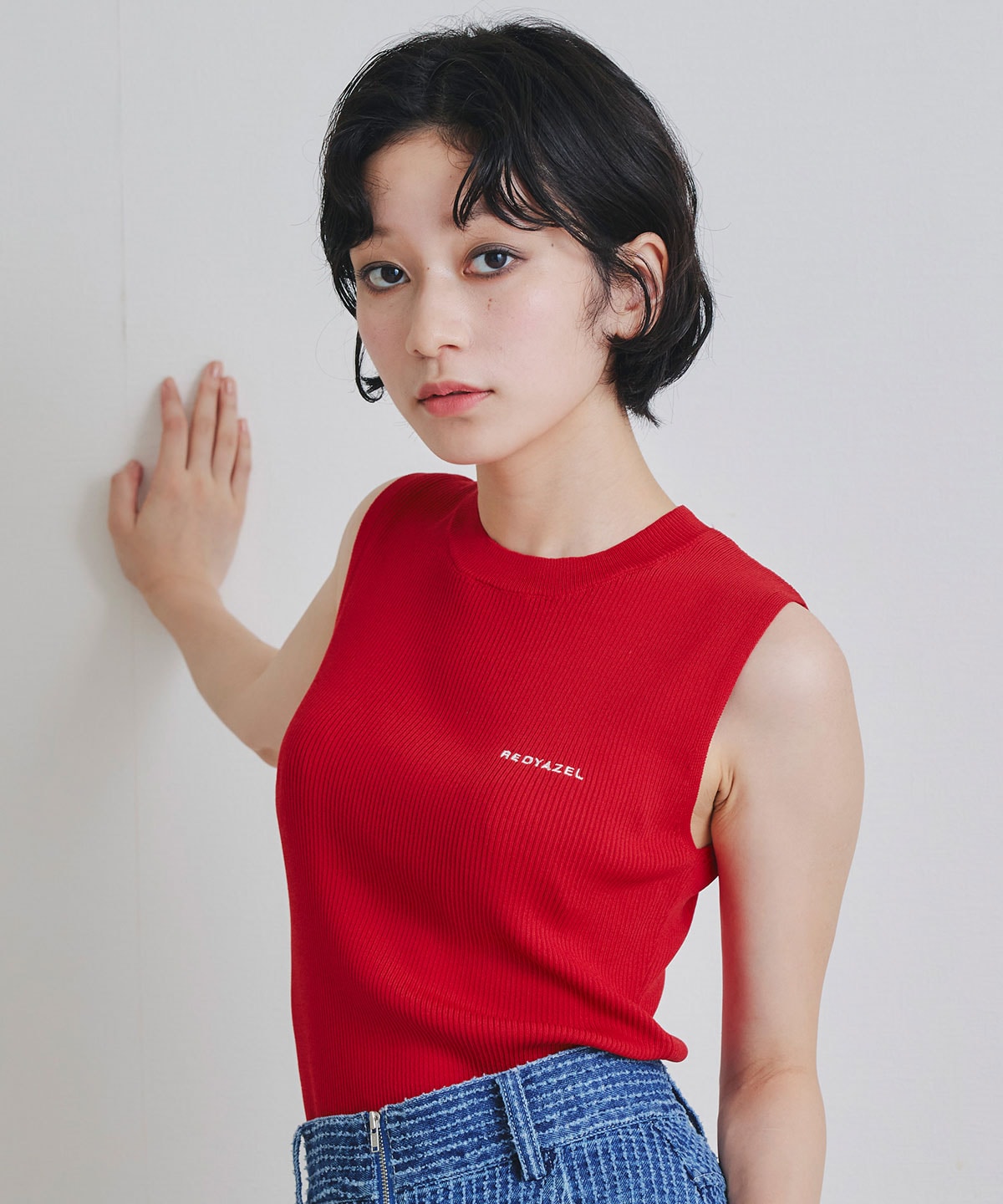 ロゴベーシックノースリーブニット