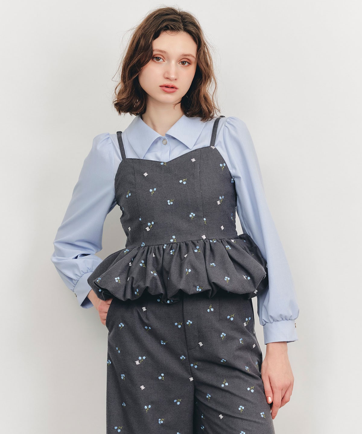 【Fleur monogram Series】フルールモノグラムエンブロイダリーバルーンペプラムビスチェ