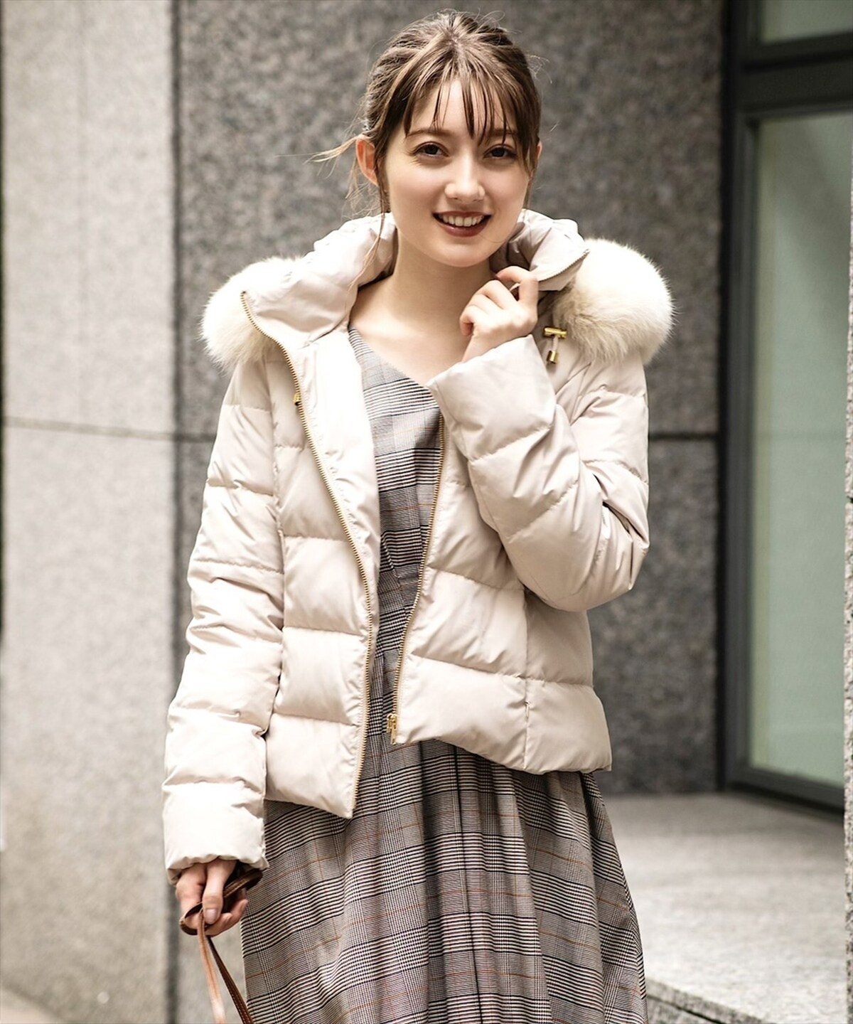 50 割引s新品即決 Eimyistoire アウターフォックスファーショートダウン ベージュ ダウンジャケット レディースs Www Stoilmgt Com