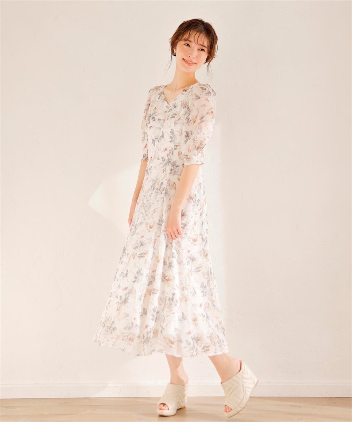 シアー水彩フラワープリンセスラインワンピース S オフ系花柄 Swingle 公式オンラインショップ バーンデストローズ