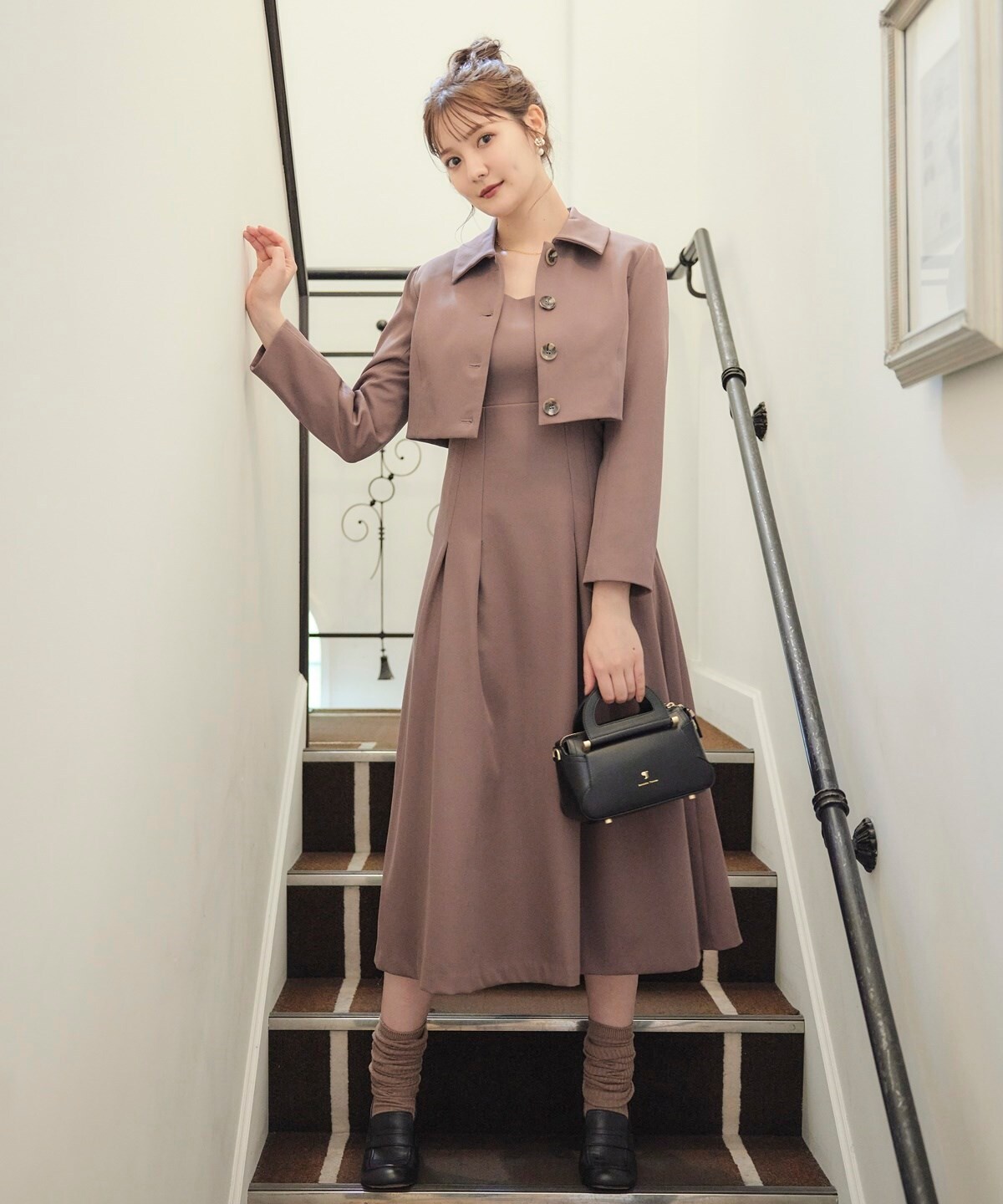 トリンドル瑠奈コラボ ジャケット ワンピースセットアップ M モカ Swingle 公式オンラインショップ バーンデストローズ