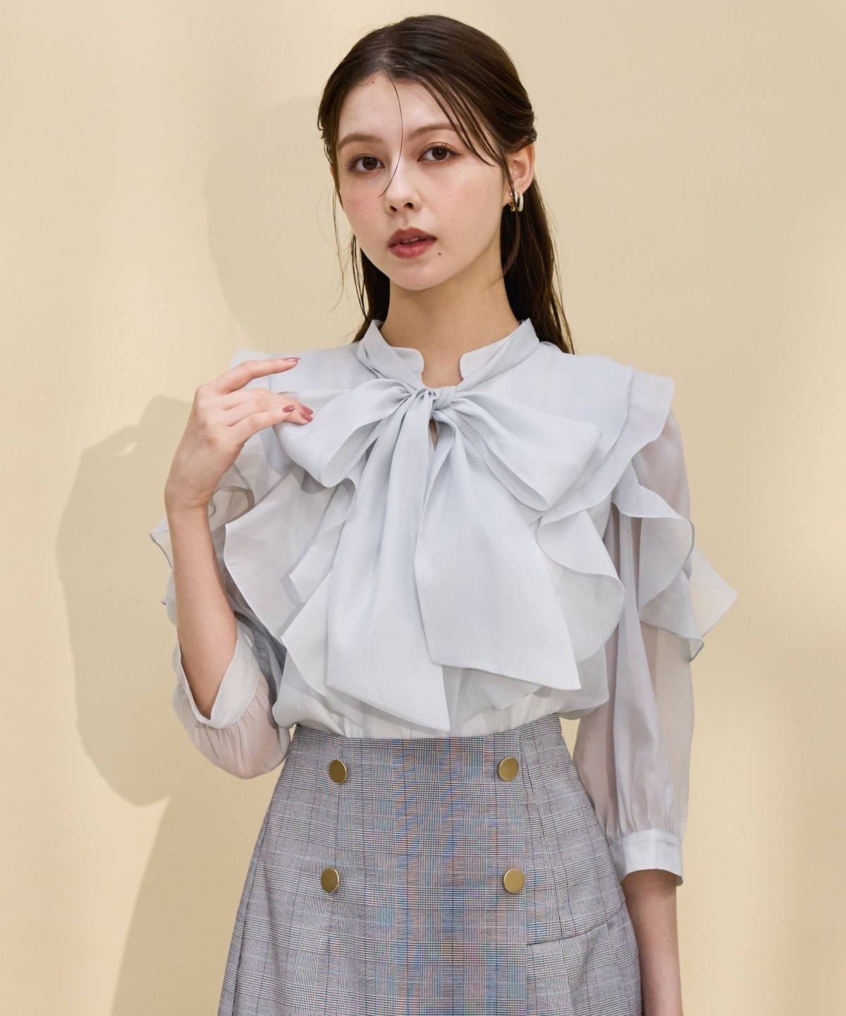 シアービッグリボンフリルブラウス