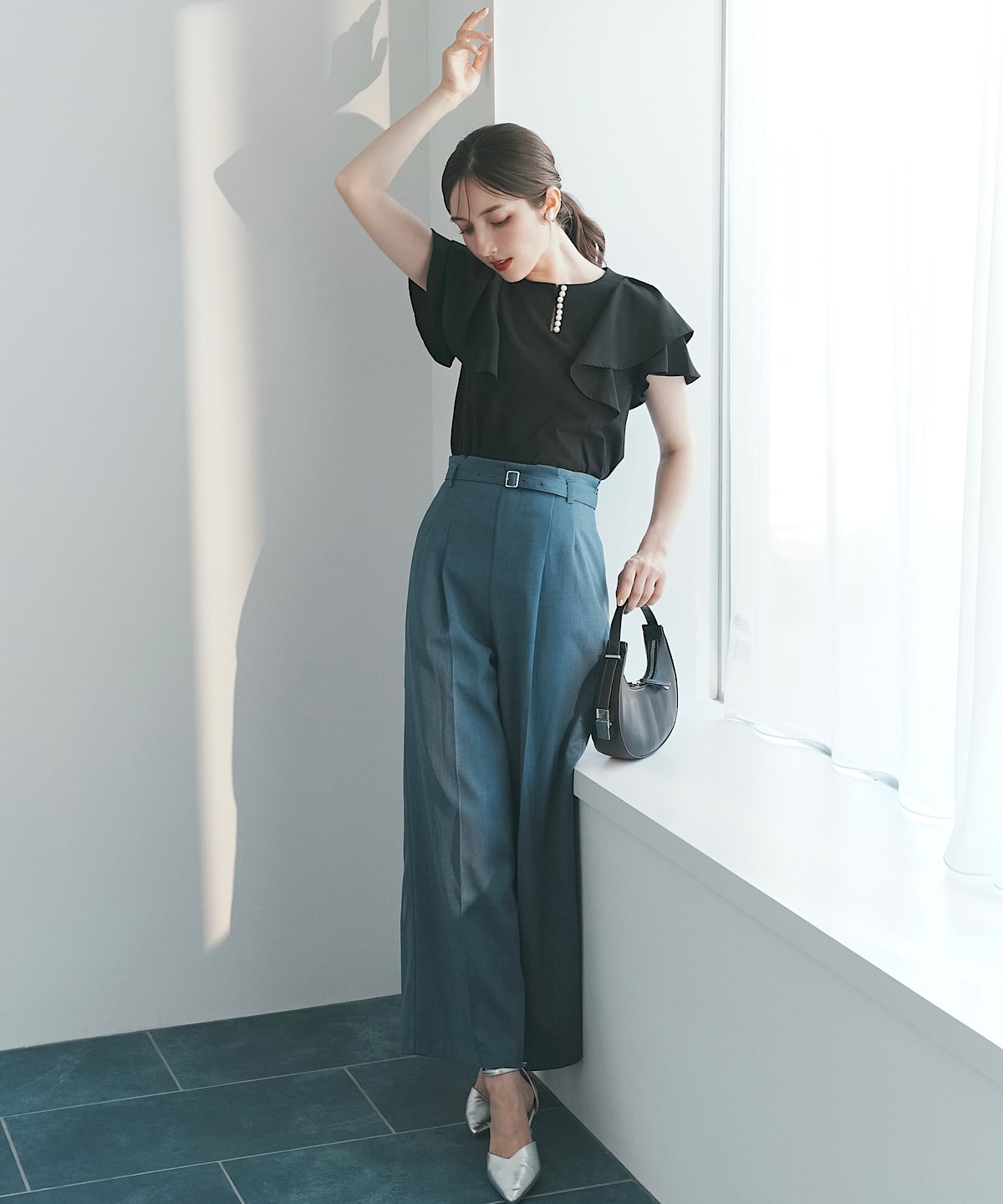 ベルテッドワイドパンツ