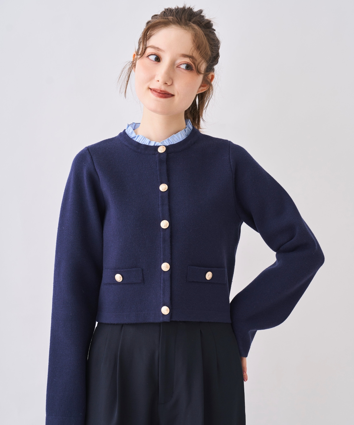 【12/5(Fri)発売開始】フリル襟付きノーカラーニットカーディガン