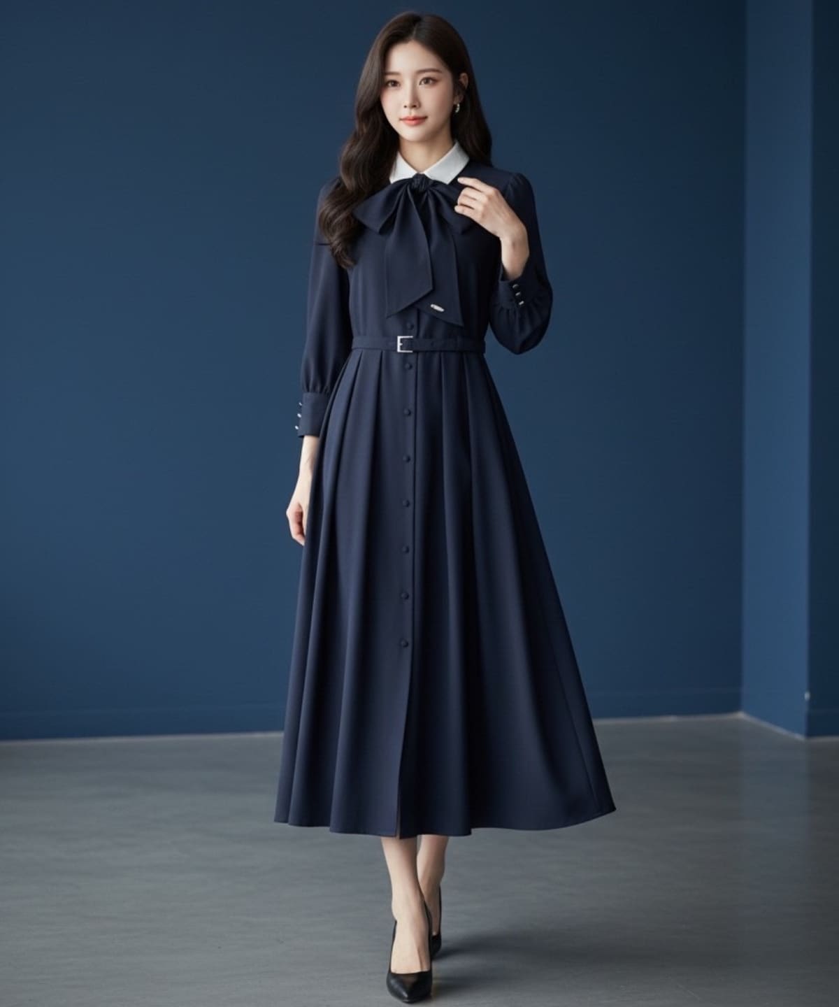 【2/27(Fri)発売】リボンタイ付き白襟タックフレアワンピース