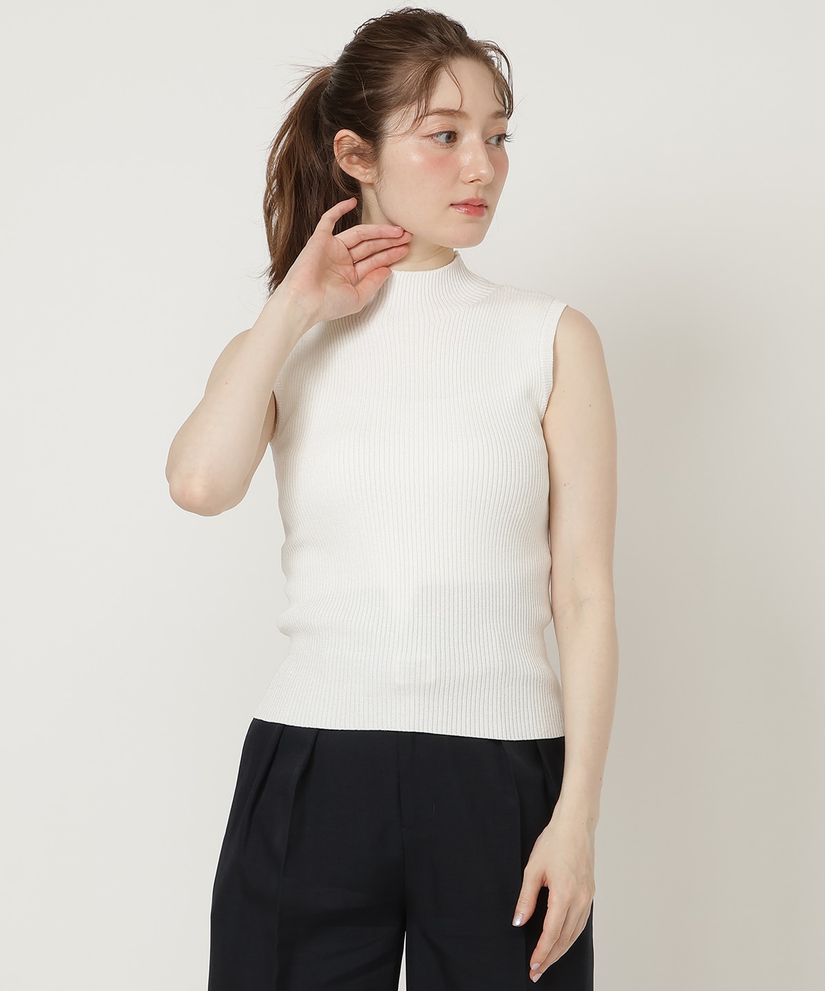 【5/8(Fri)発売】ノースリハイネックラメニット