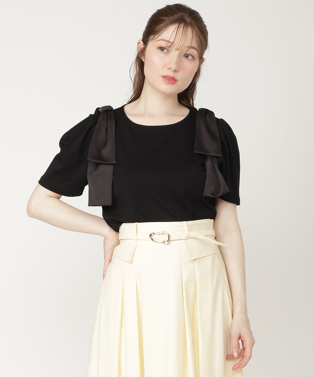 【6/11発売】ショルダーリボンTシャツ
