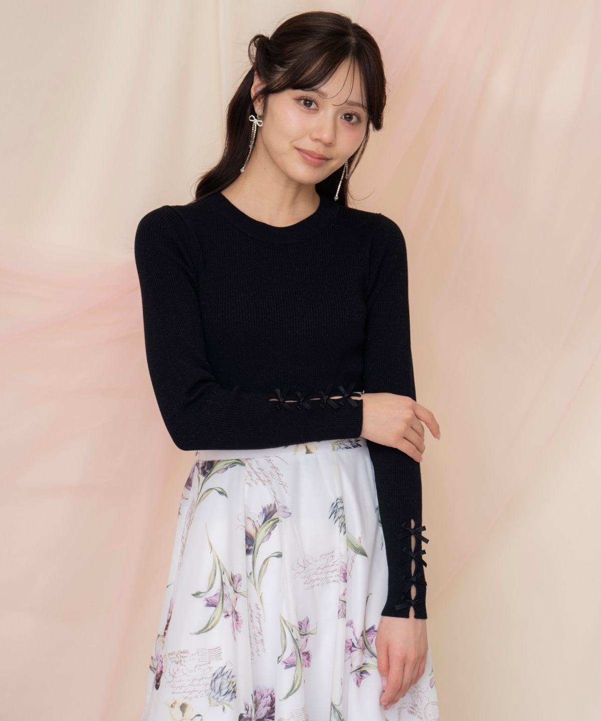 袖リボンボトルネックニット