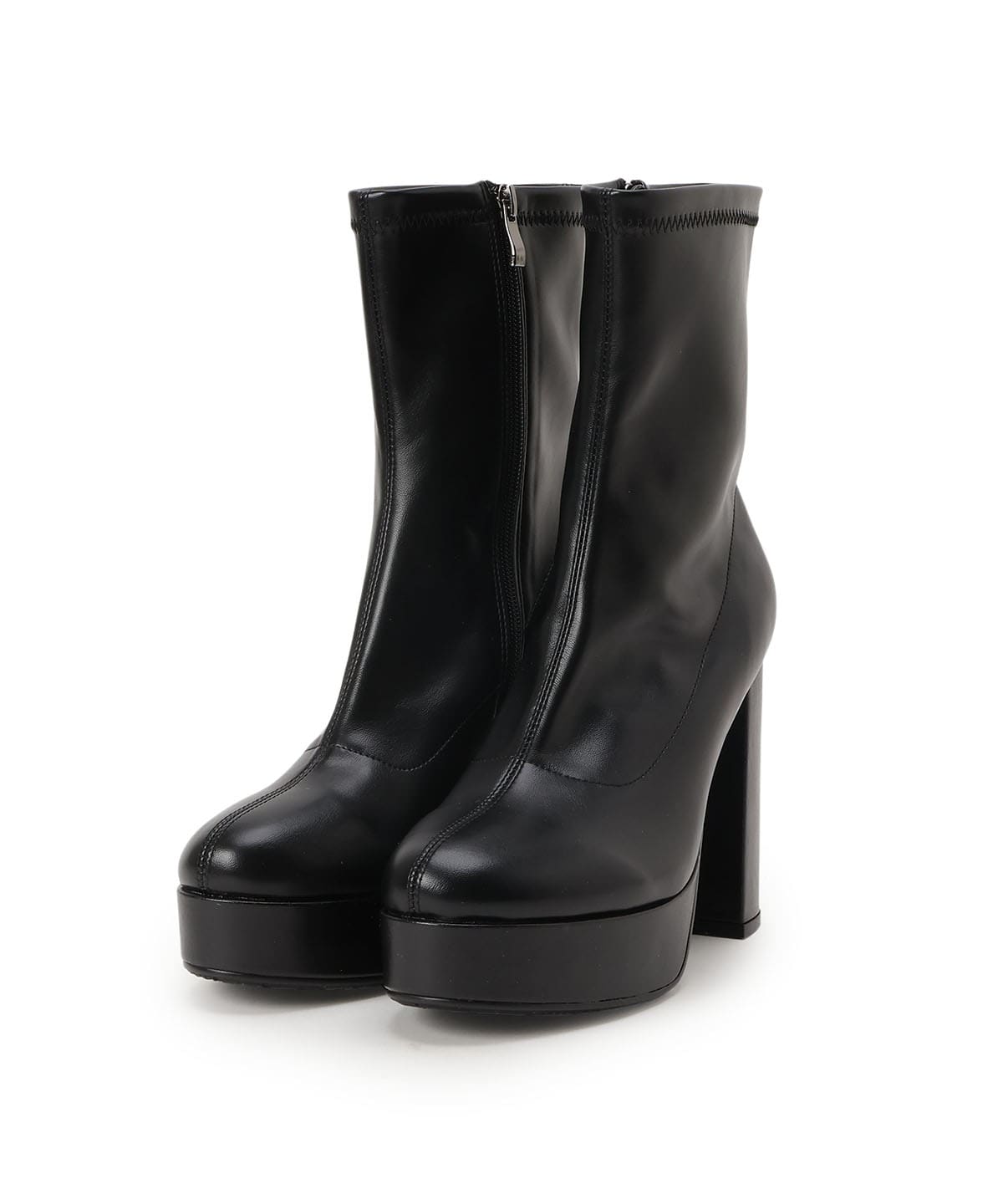 厚底ショートブーツ