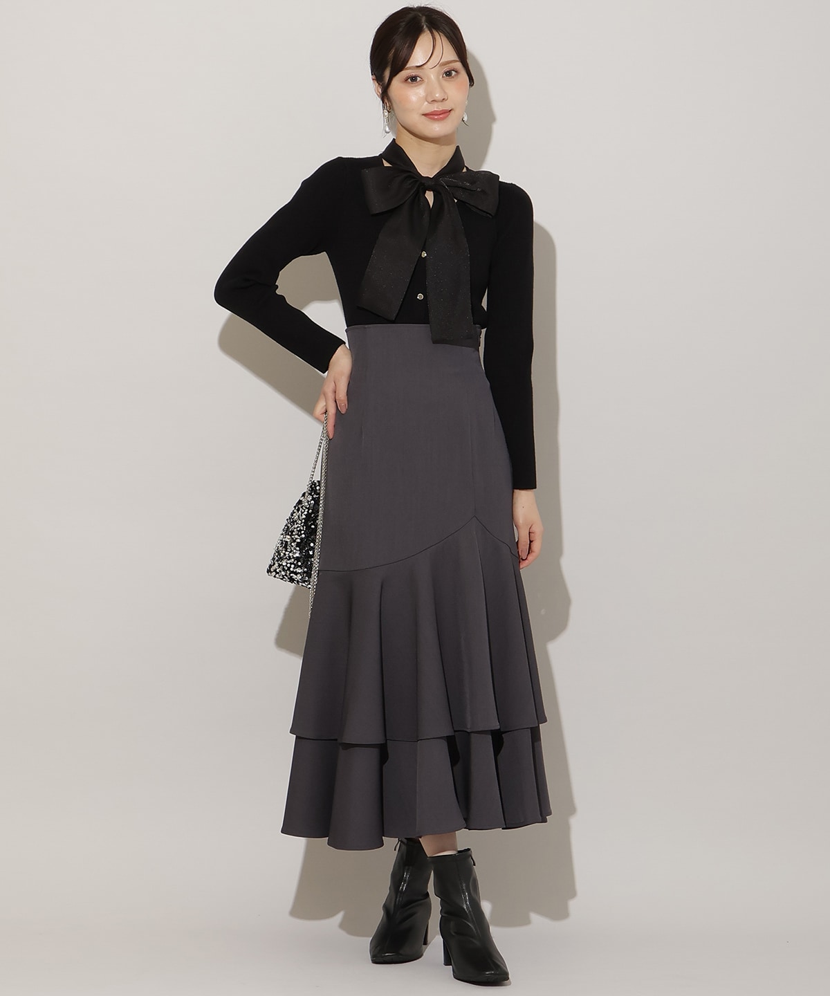 ボリュームヘムティアードスカート