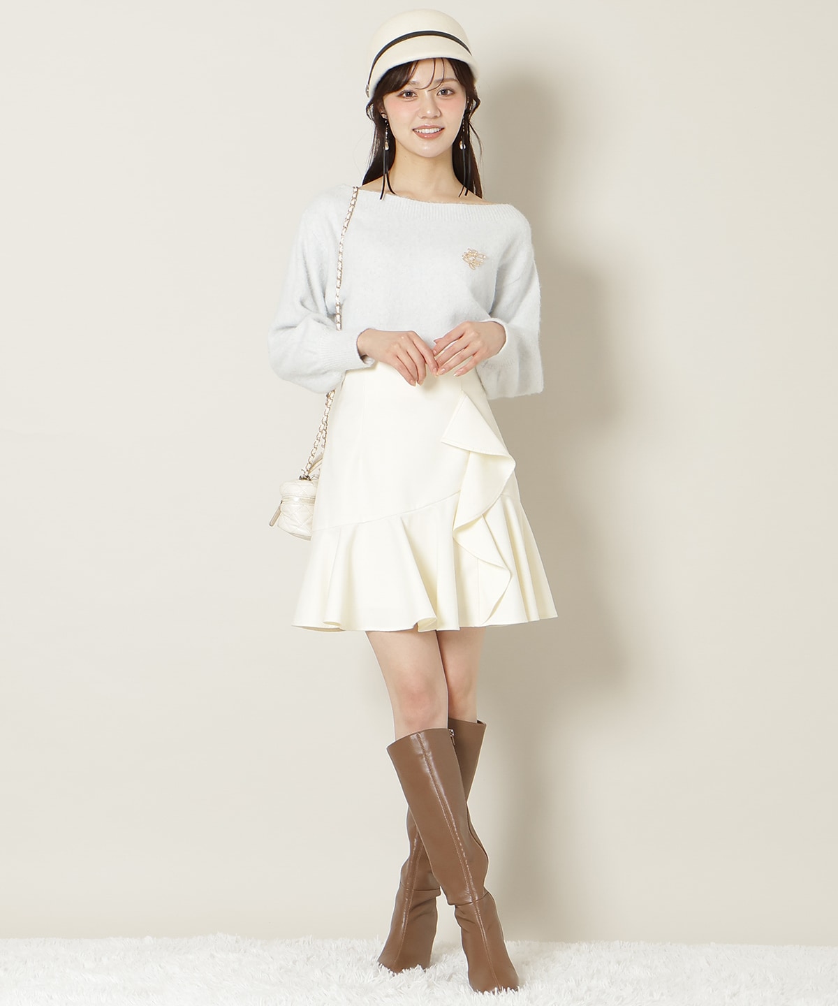 アシメラッフルフリルミニスカート