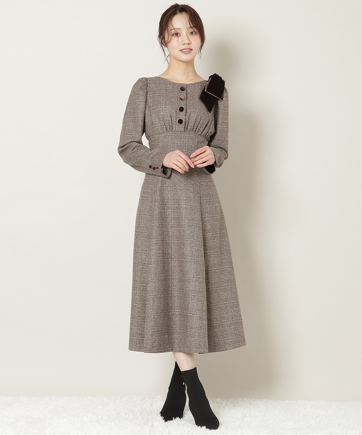 アシメリボンボートネックフレアワンピース