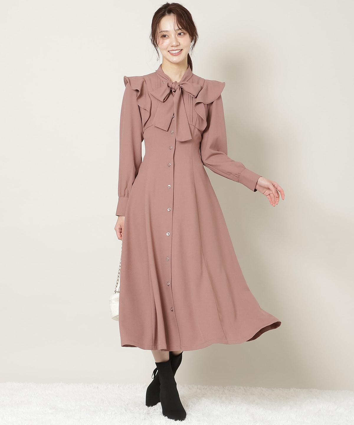 リボンタイラッフルフレアワンピース