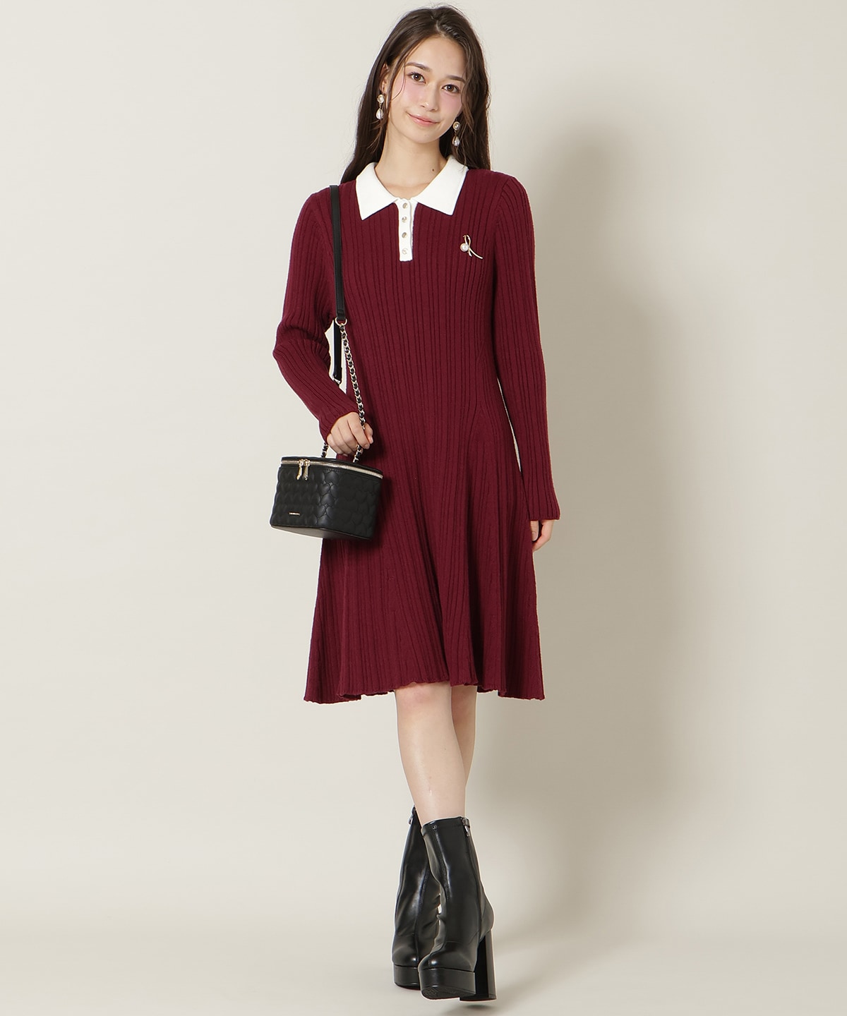 ポロカラーフレアニットワンピース