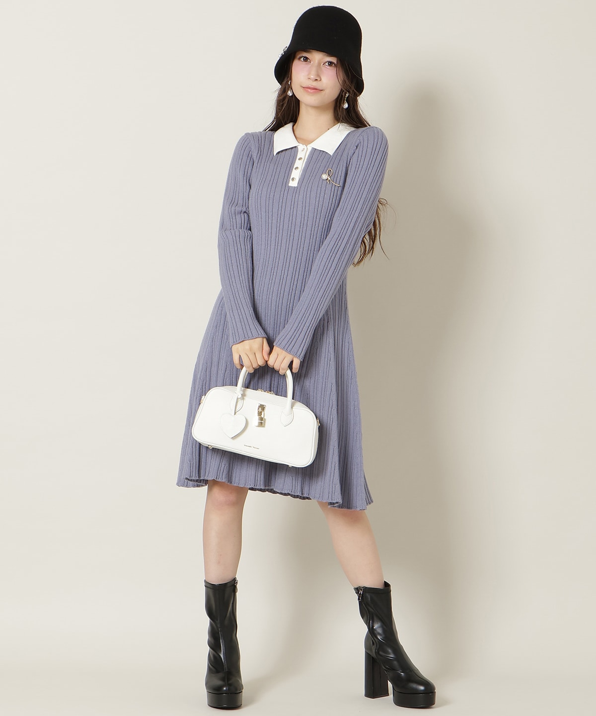 ポロカラーフレアニットワンピース