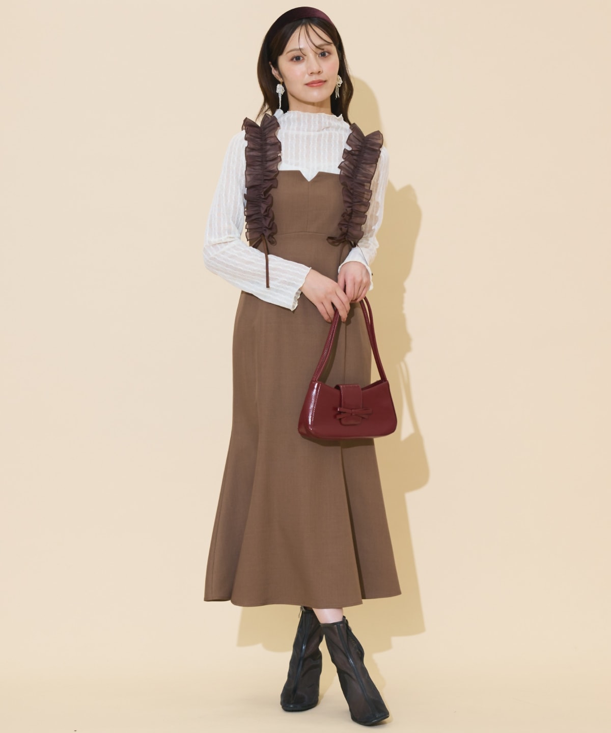 フリルショルダーマーメイドワンピース