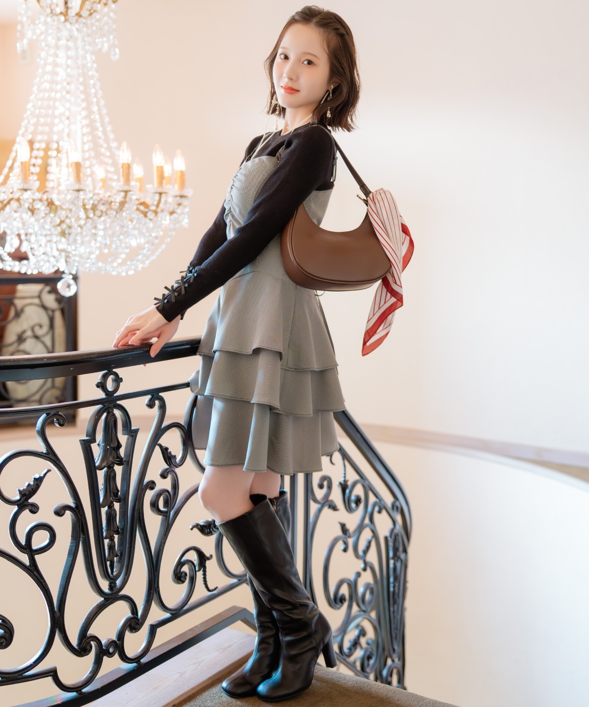 ダブルストラップアシンメトリーワンピース