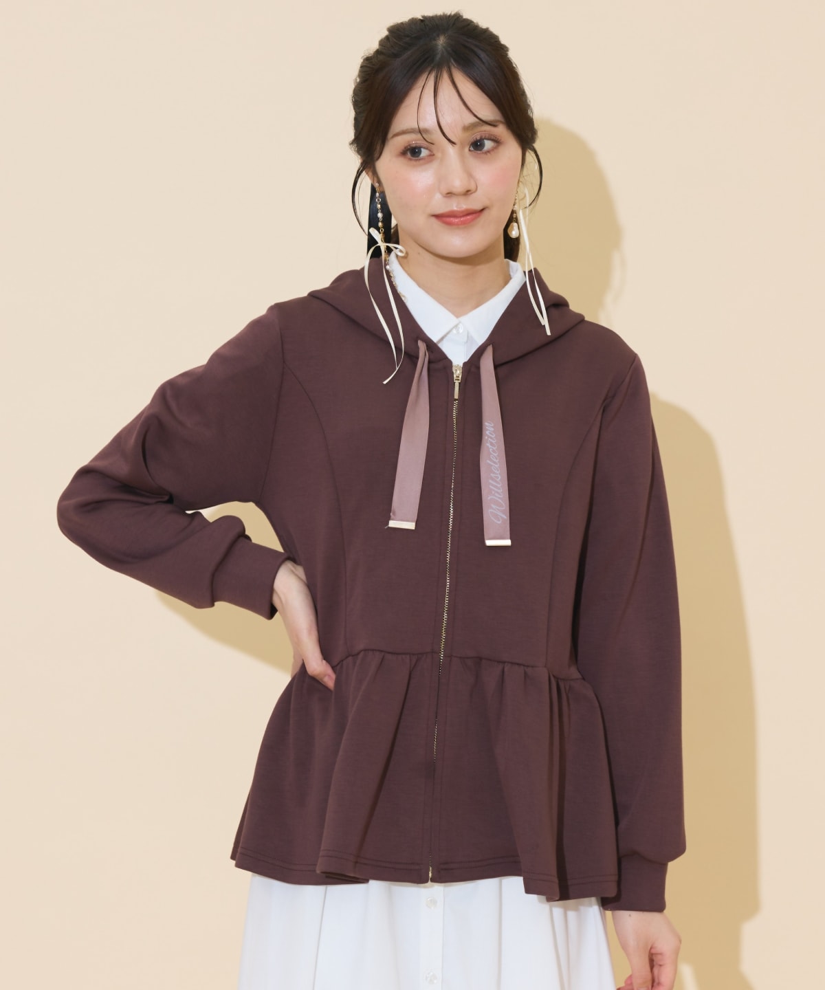 ペプラムパーカー