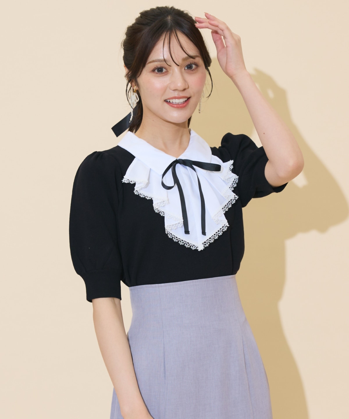 レースラッフルプルオーバー