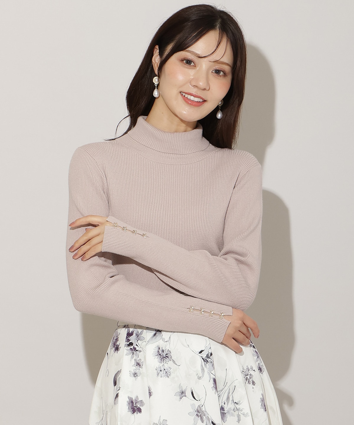 袖口リボンリブタートルニット