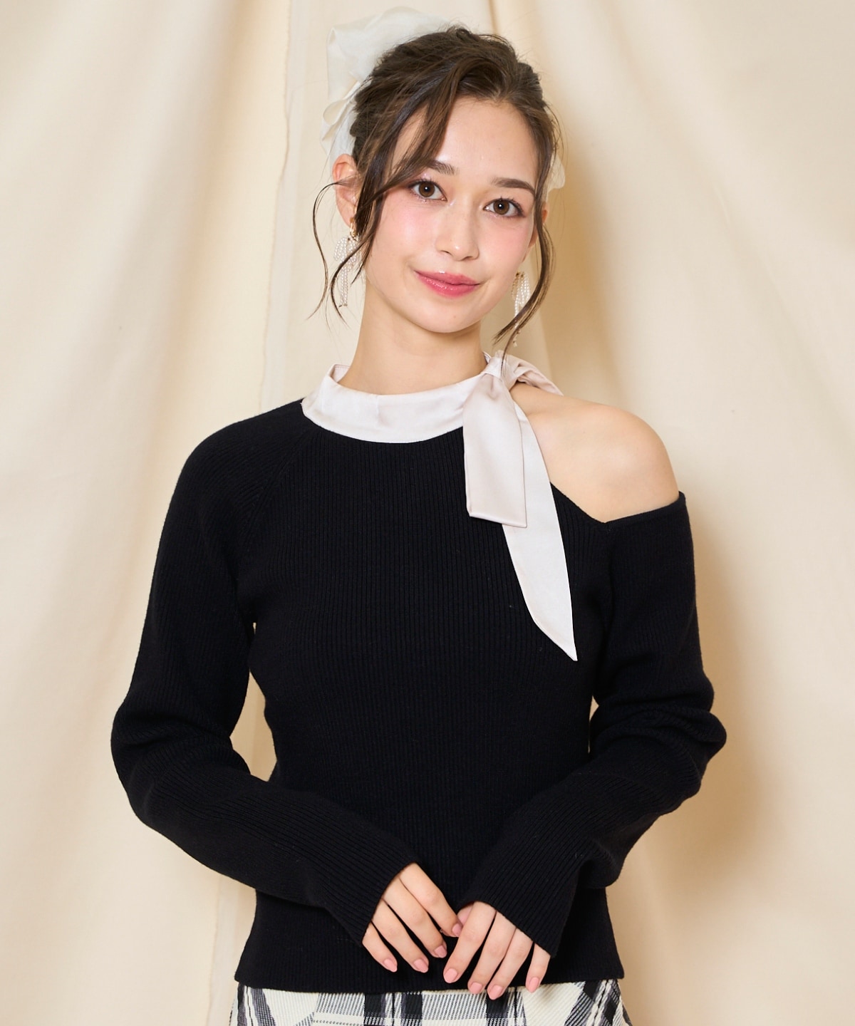 ワンショルリボンタイリブニット