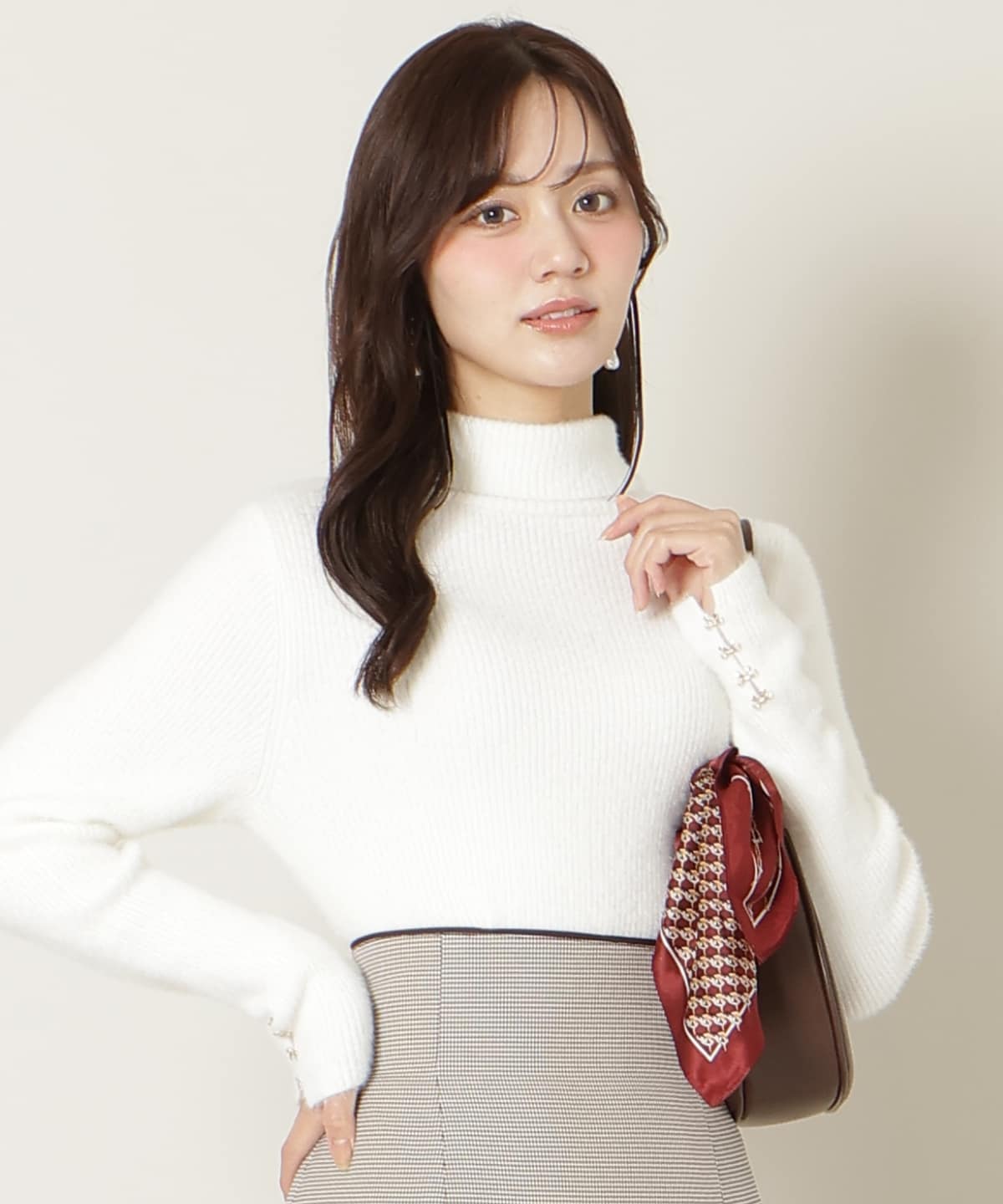 FOXライクヤーンタートルネックプルオーバー