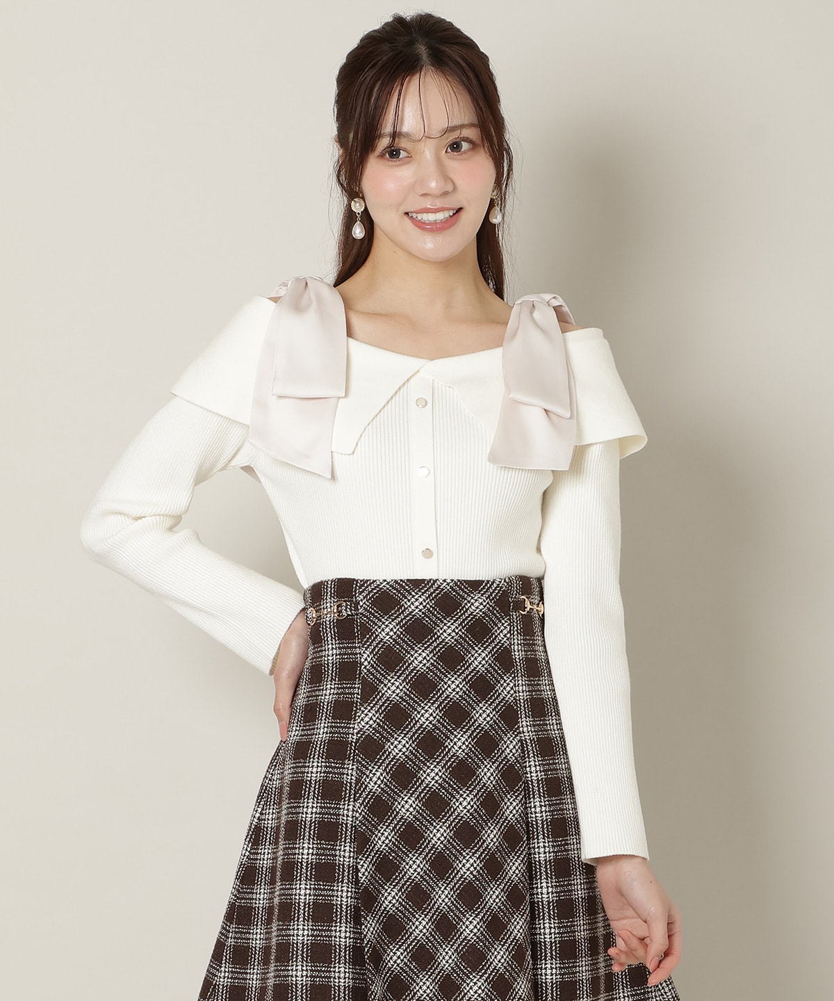 リボンオフショルニットプルオーバー