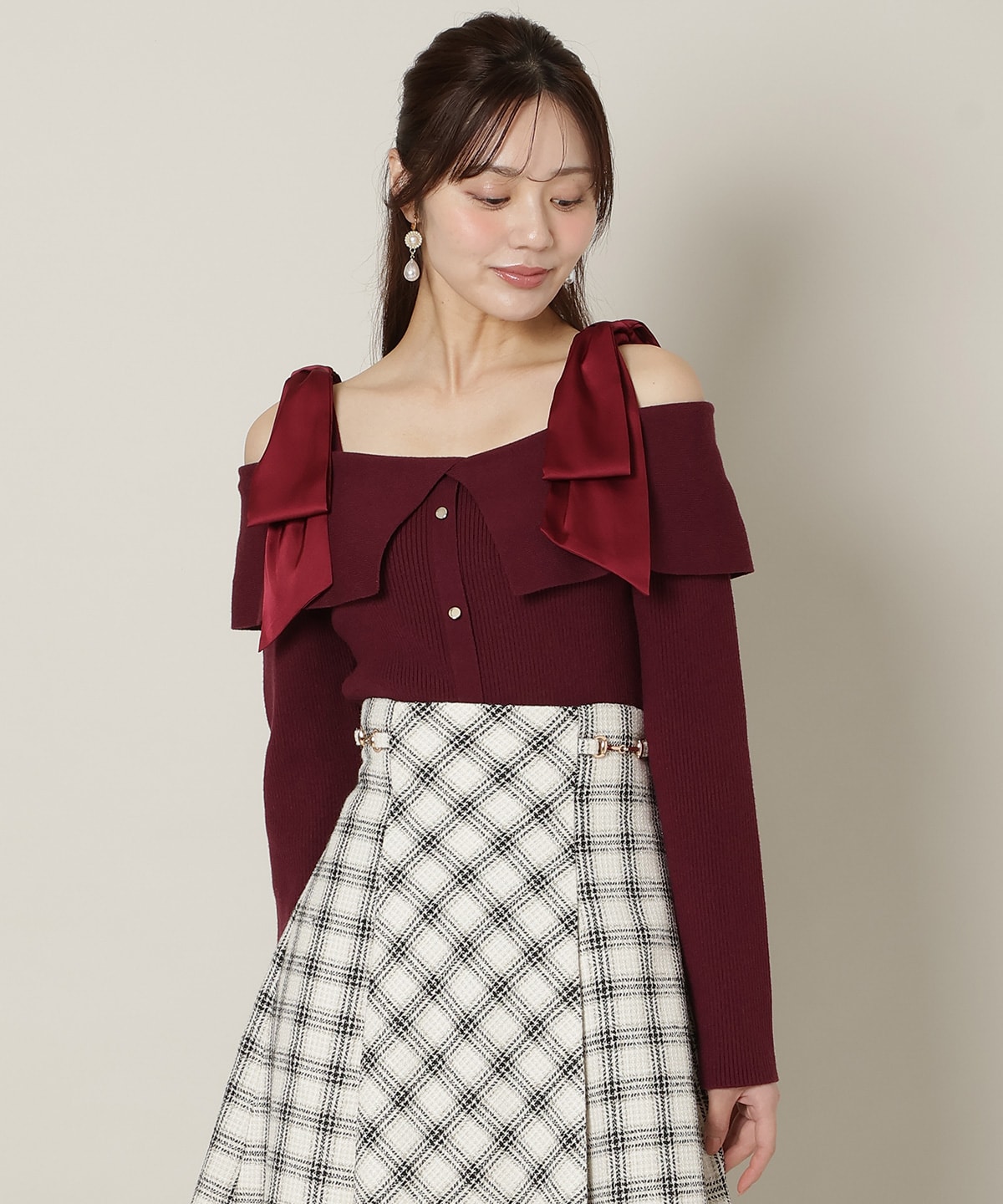 リボンオフショルニットプルオーバー