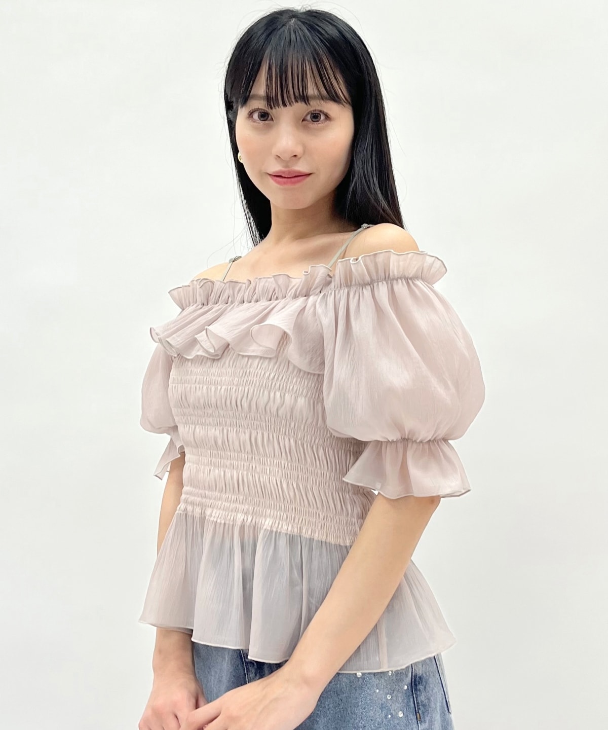 シャーリングペプラムブラウス