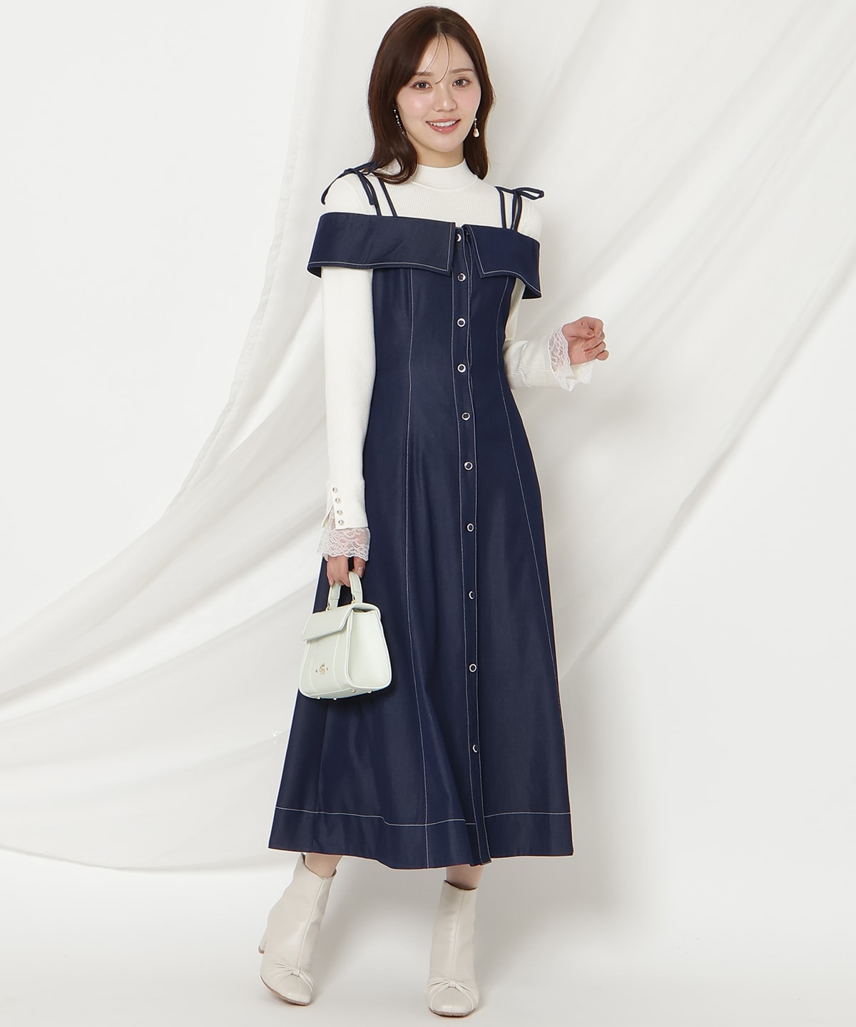 リボンストラップオフショルキャミワンピース