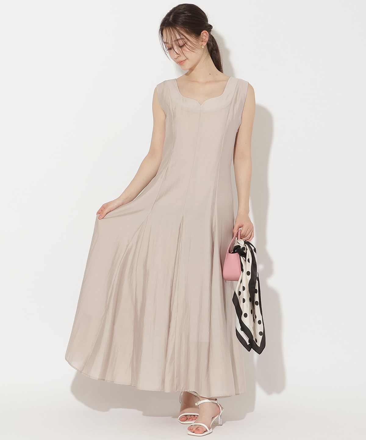 バックリボンノースリーブAラインワンピース
