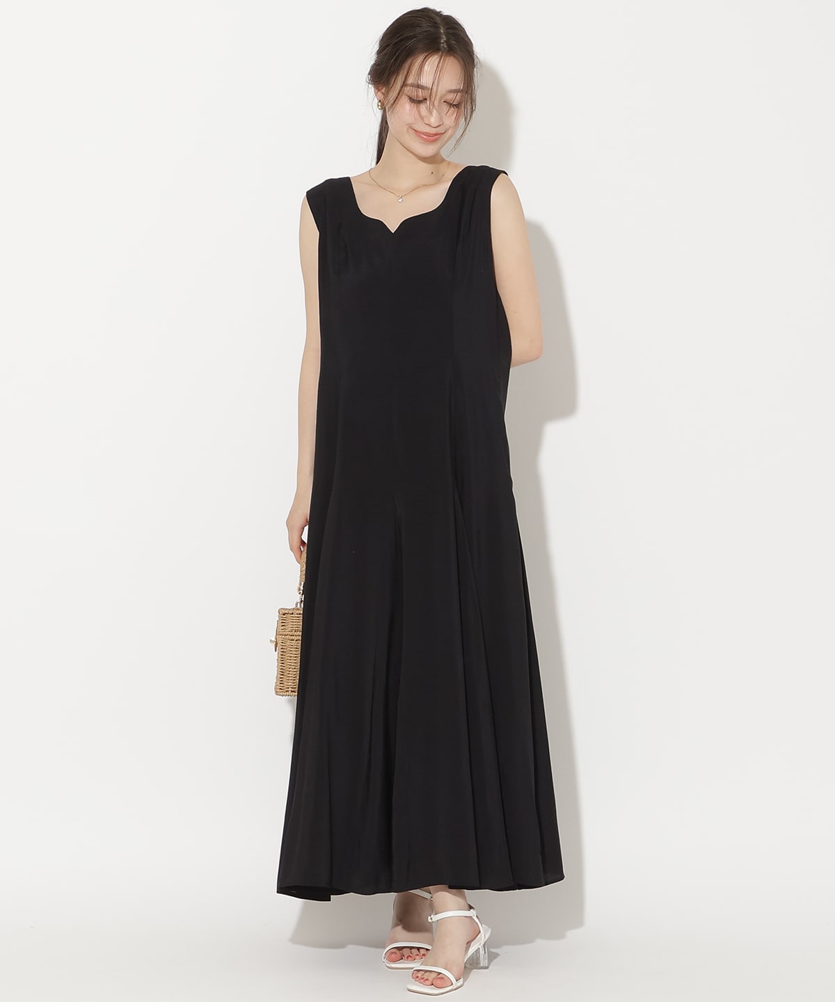 バックリボンノースリーブAラインワンピース