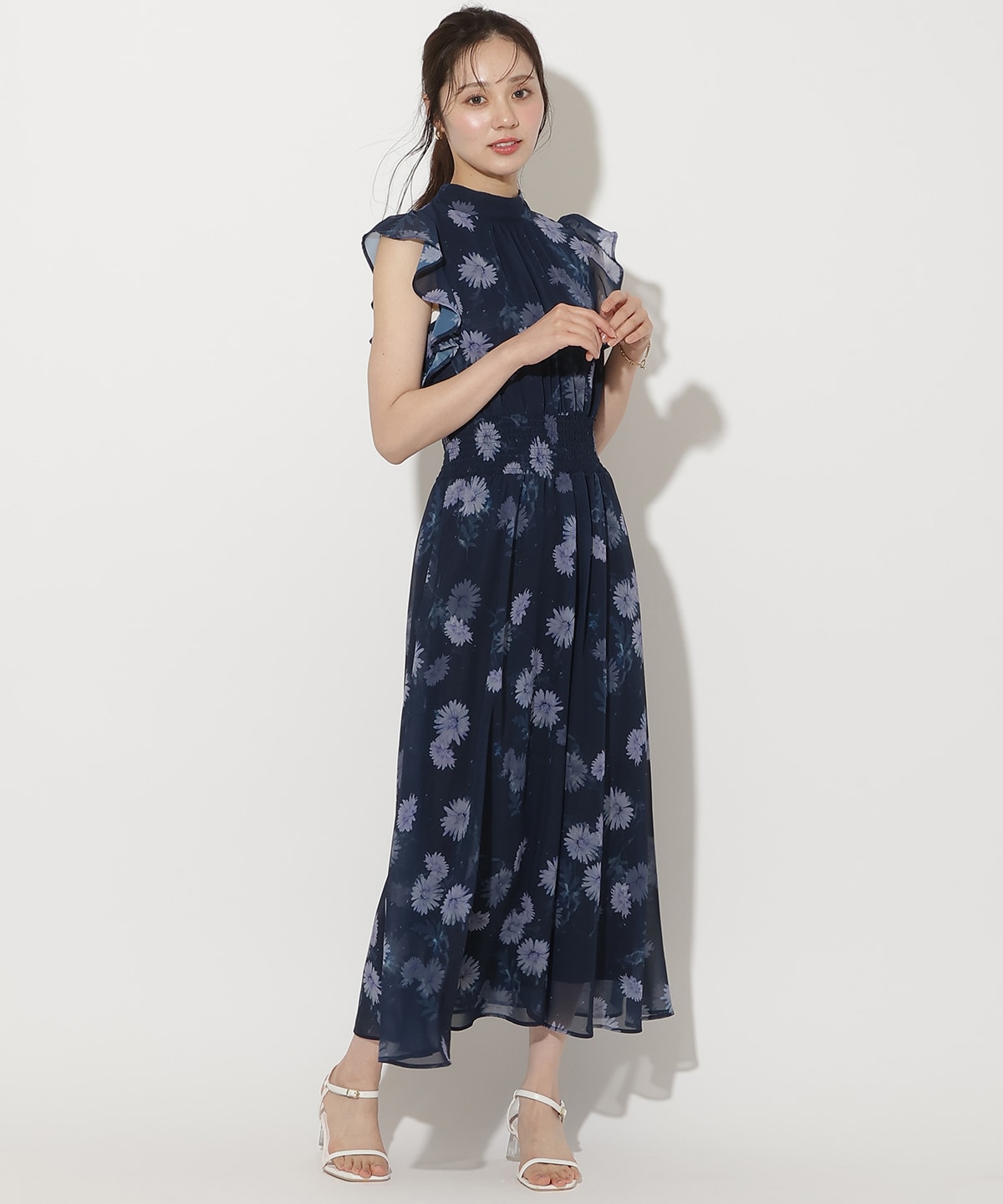 【6/11(thu)10時発売】リボンネックマーガレットプリントワンピース