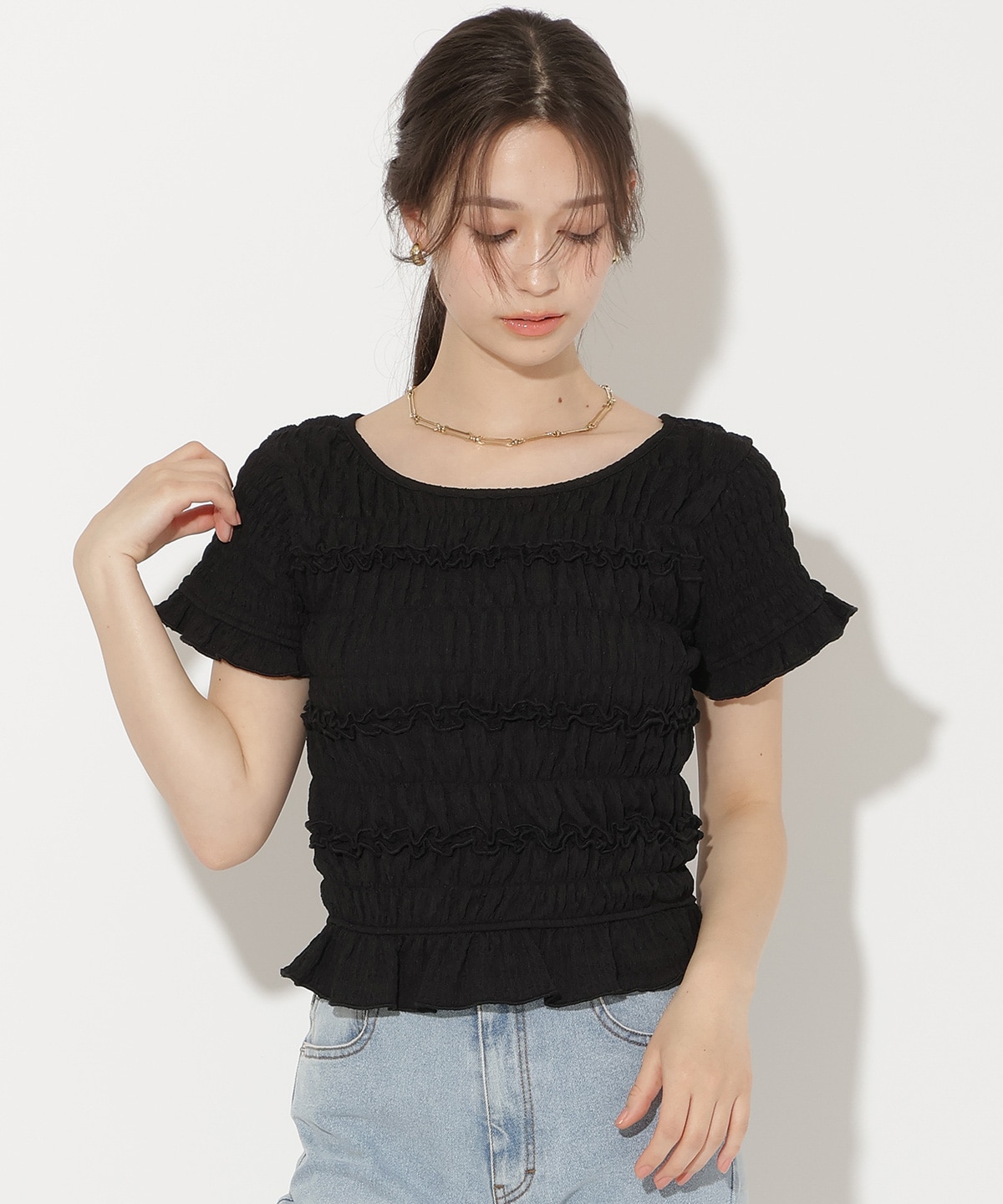 シャーリングフリルトップス