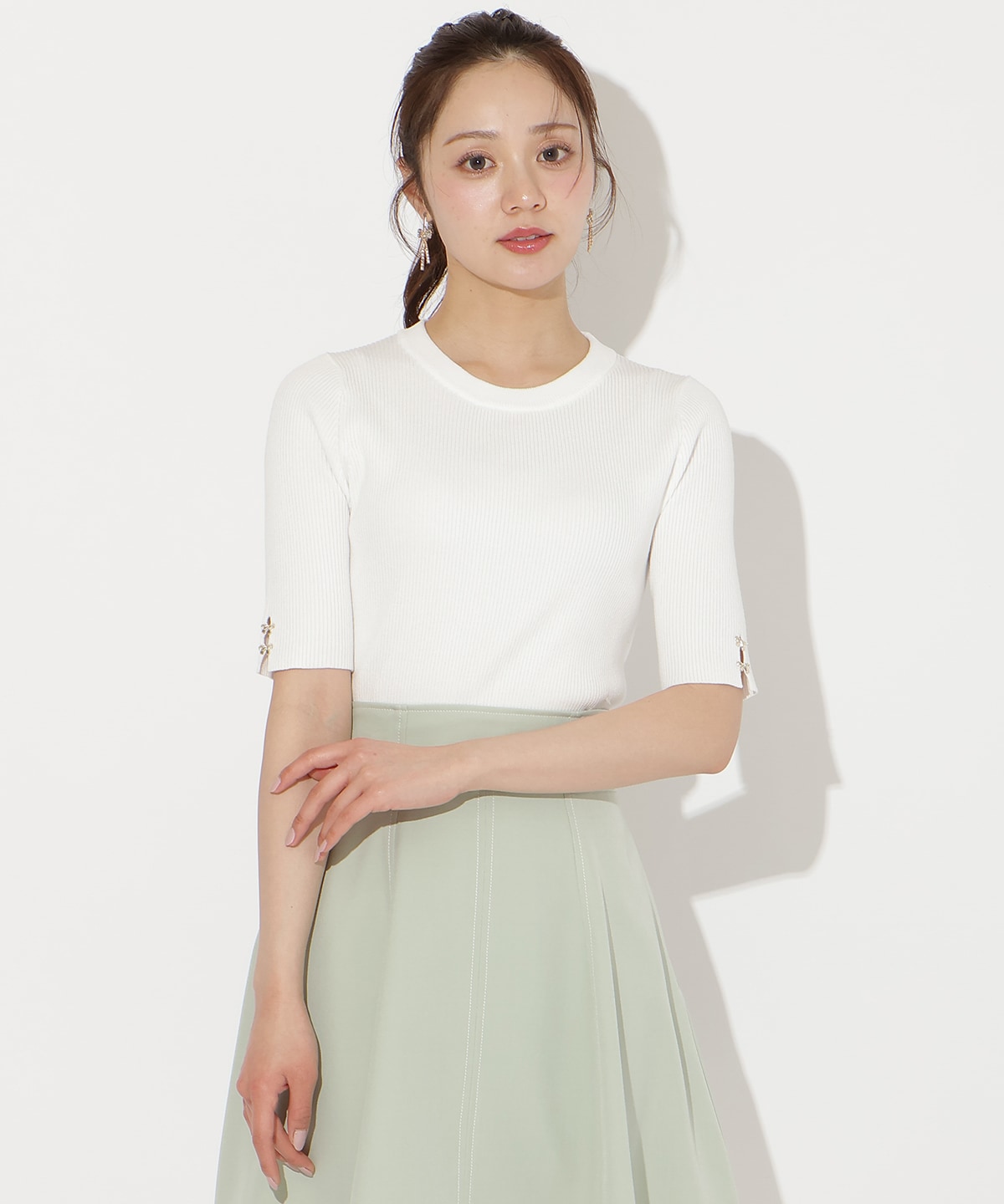 袖口リボンリブニット