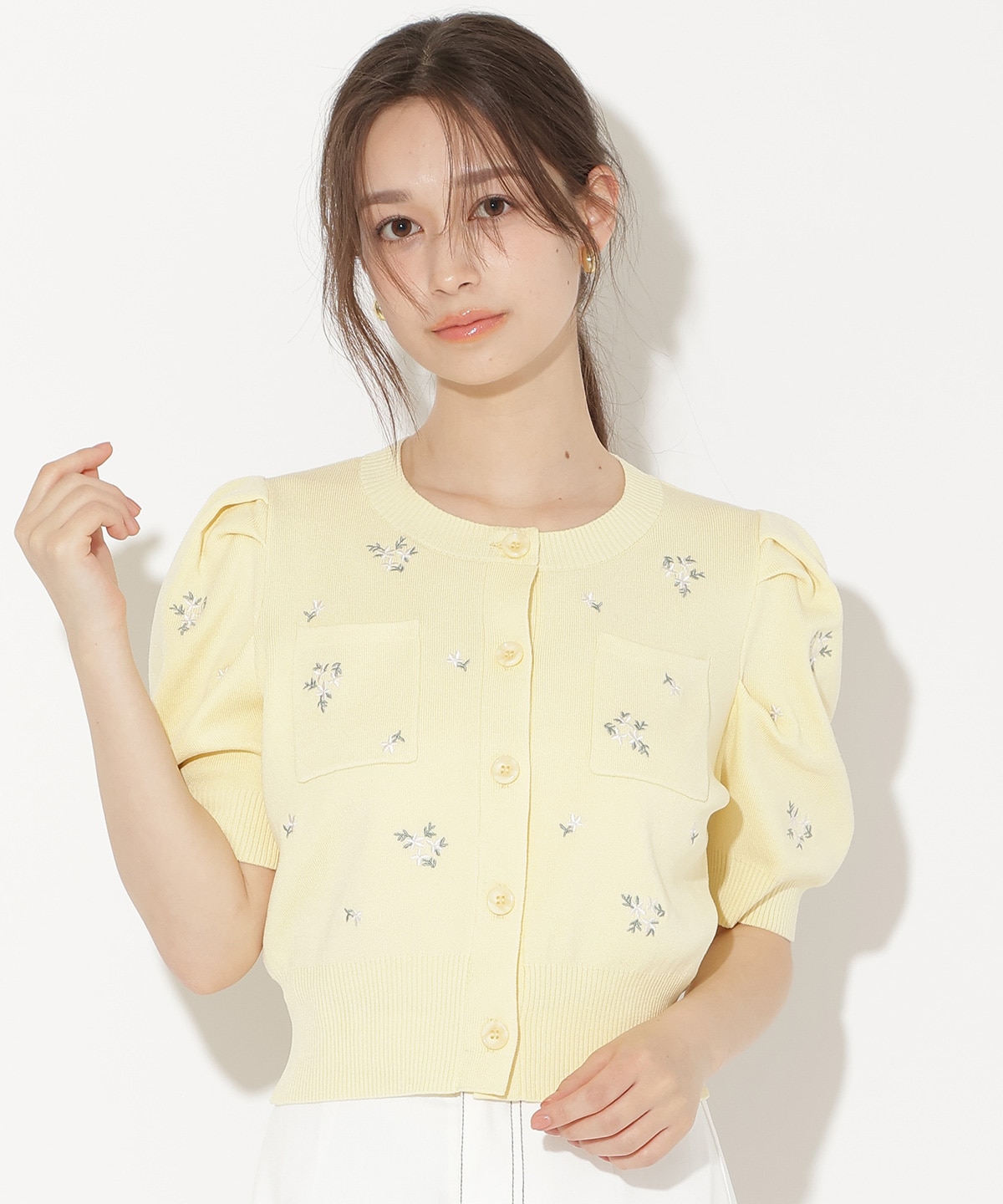 小花刺繍タックスリーブカーディガン