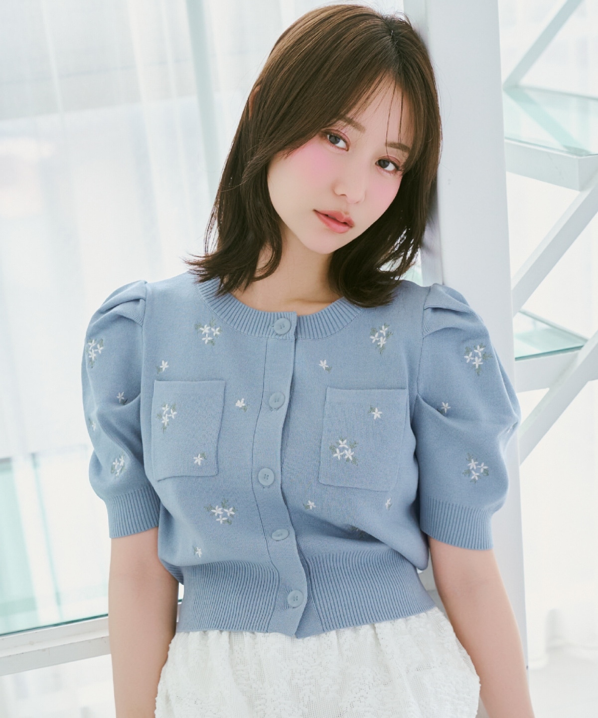 小花刺繍タックスリーブカーディガン