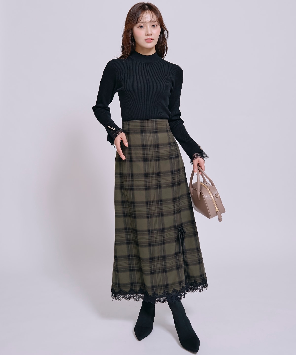 レースヘムIラインスリットスカート