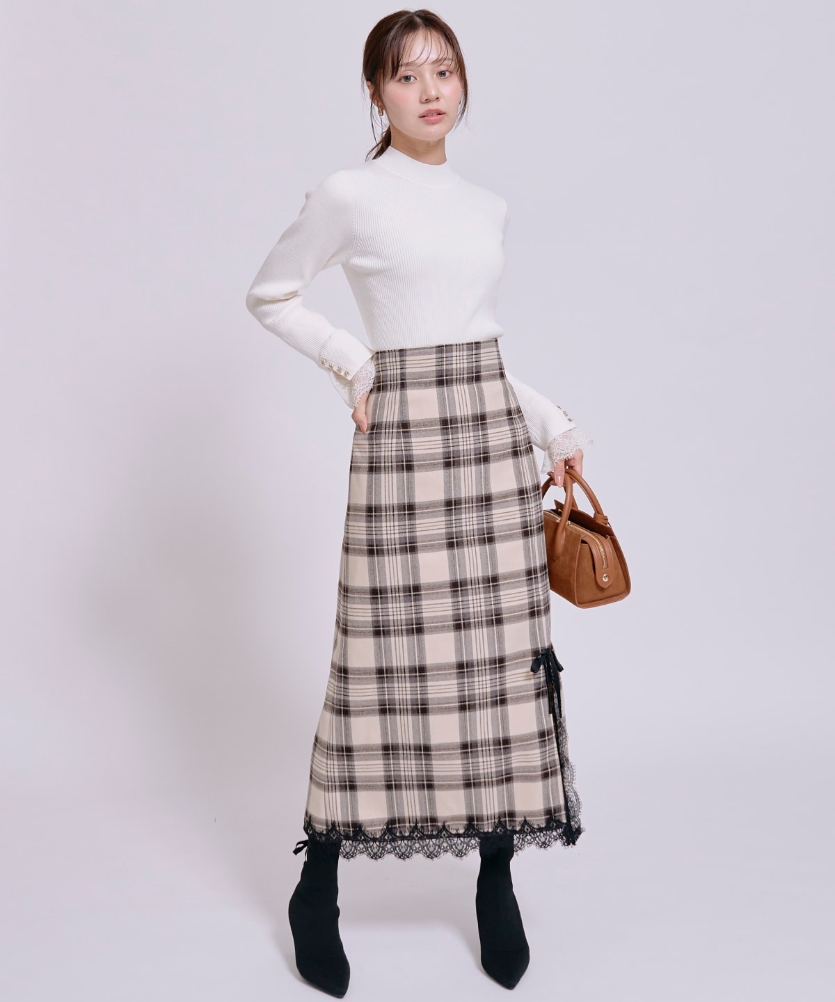 レースヘムIラインスリットスカート