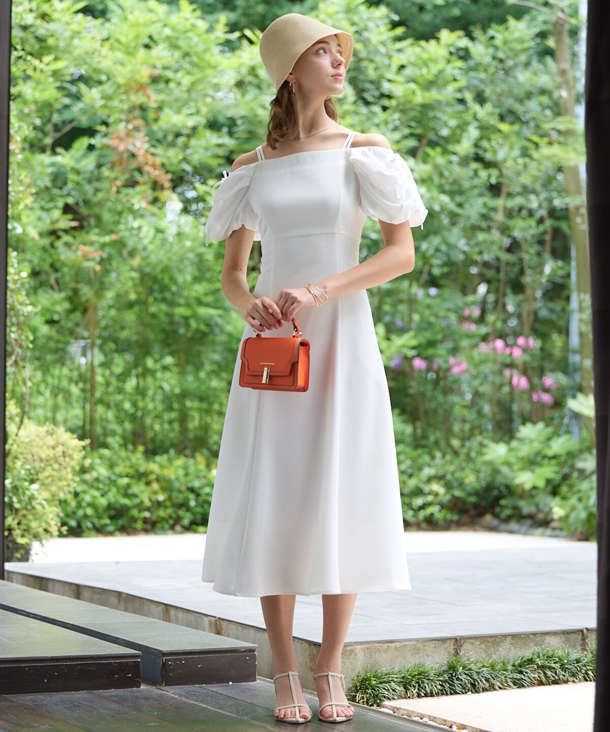 袖ギャザーオフショルキャミワンピース