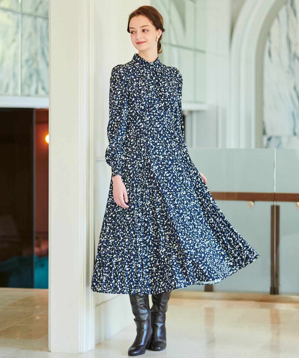 ジオメドットプリントプリーツワンピース(M ネイビー): And Couture