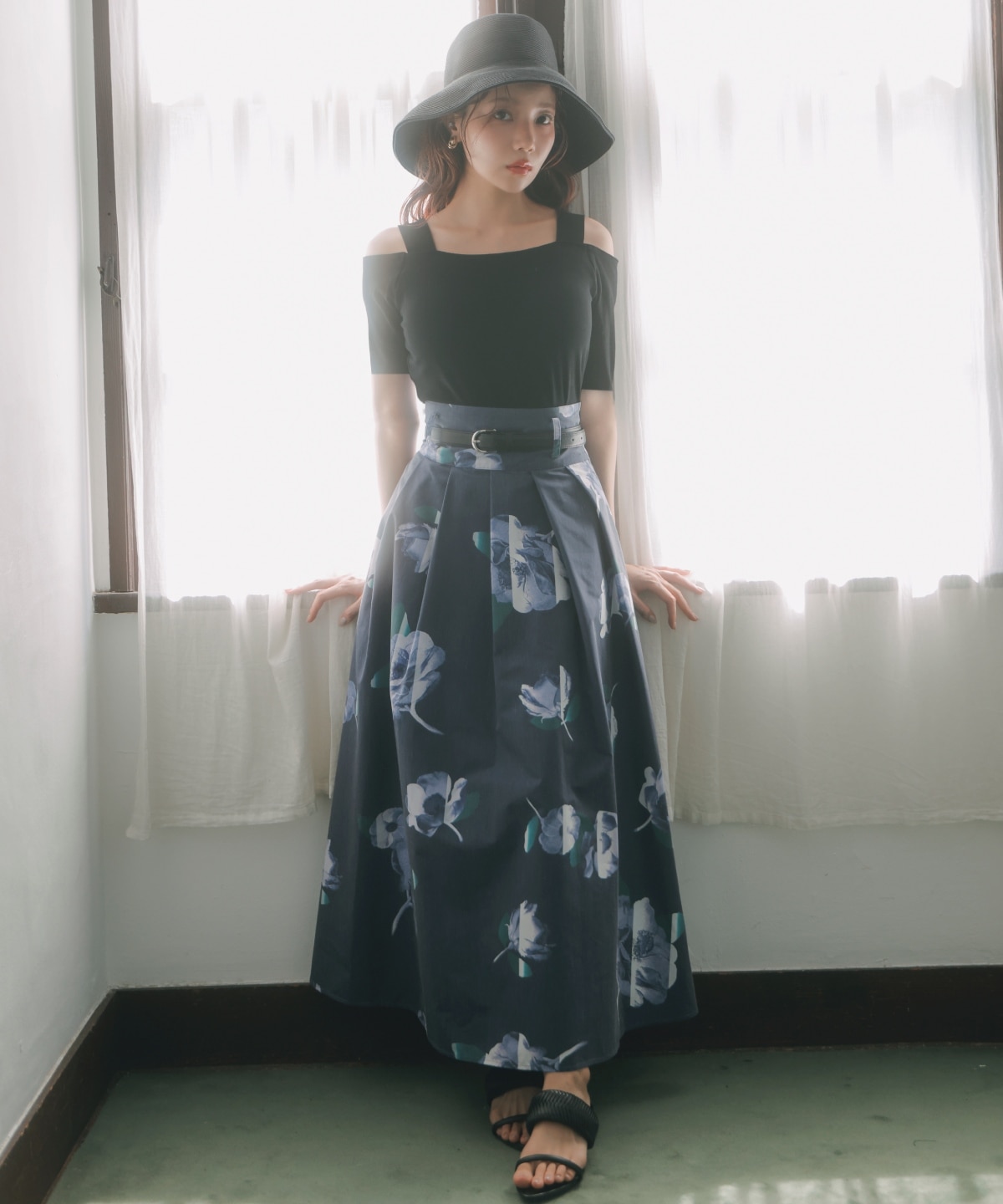 サンセットフラワータックフレアスカート