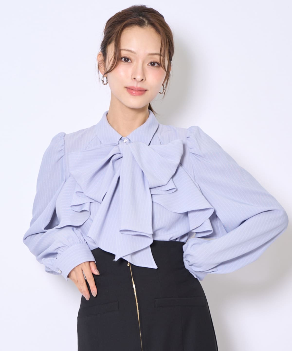 ビジューボタンフリルケープ長袖ブラウス