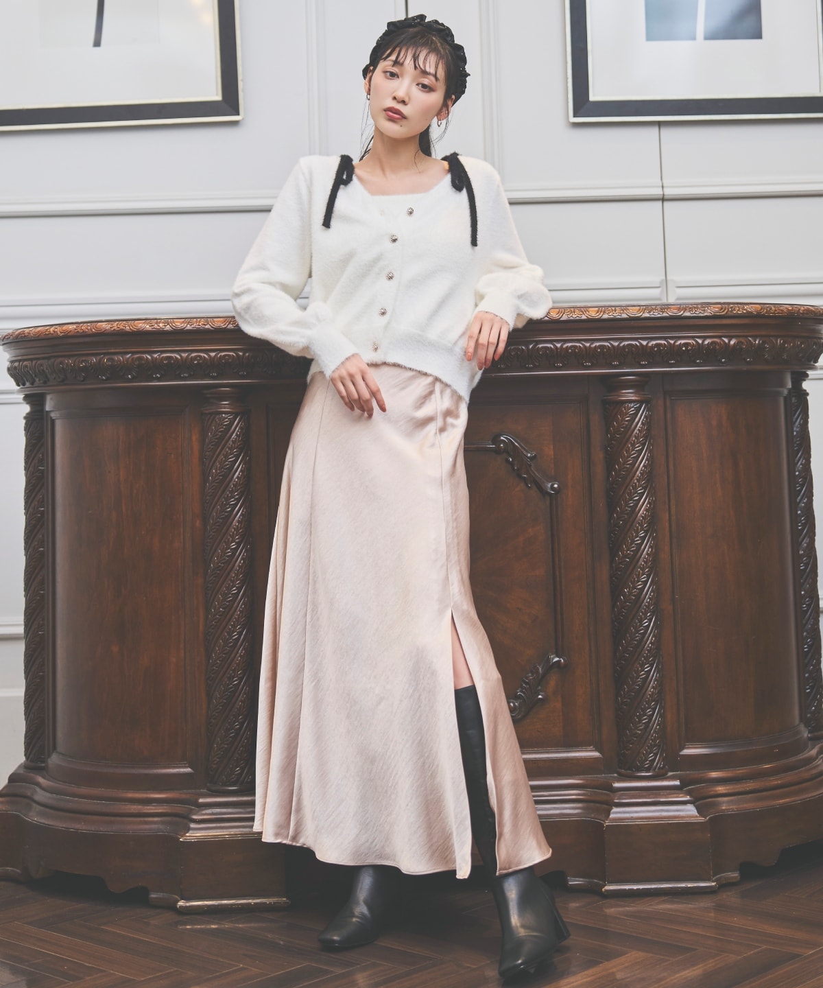 サテンバイアススカート