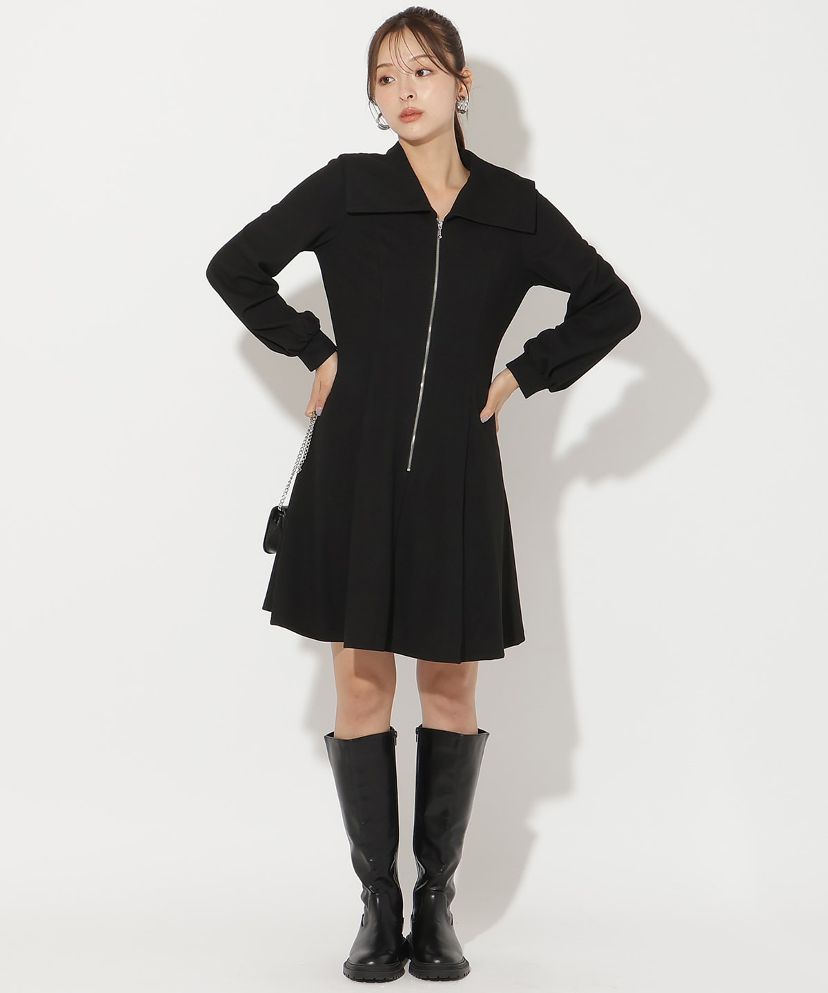 センターZIPミニワンピース