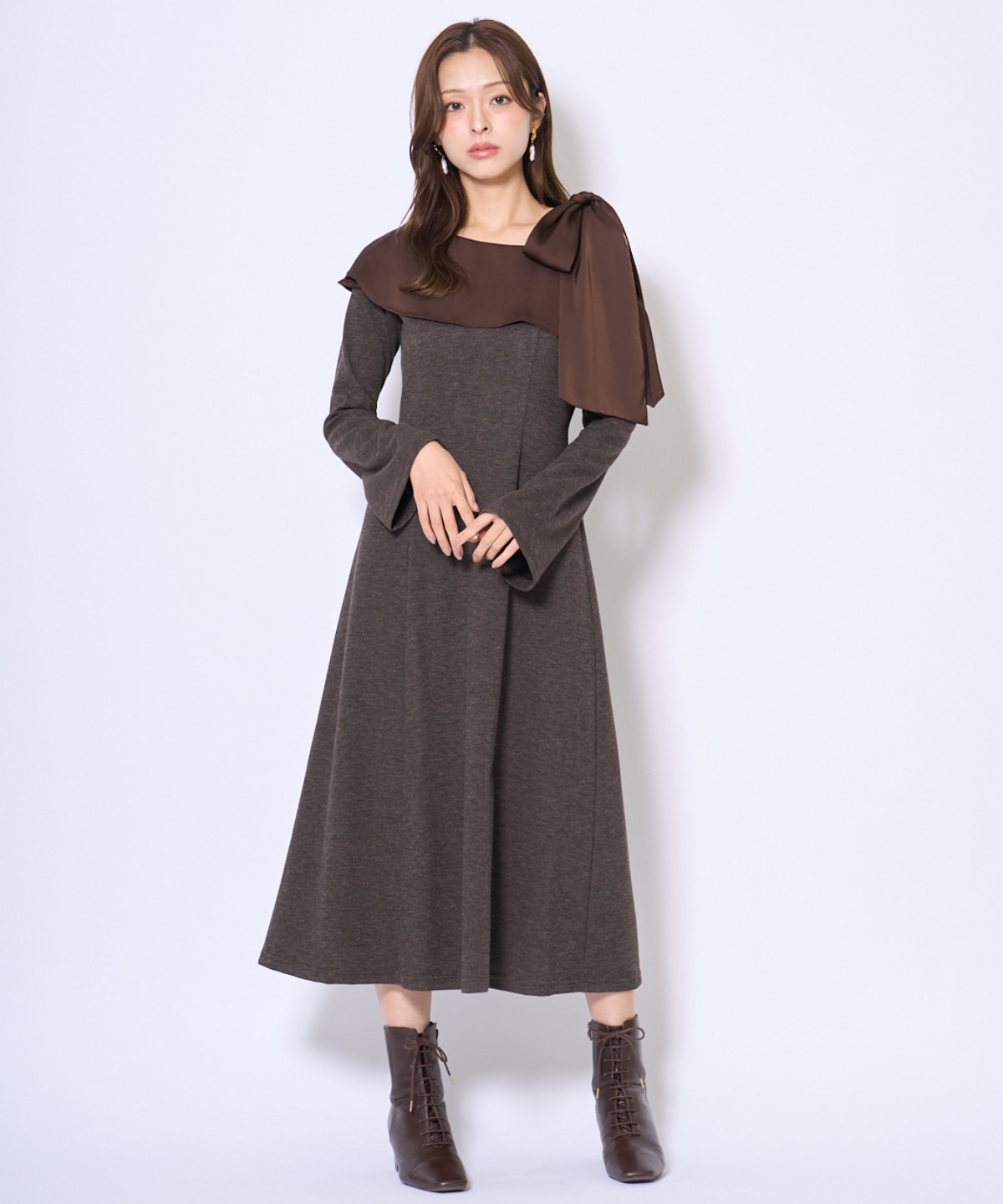 ショルダーリボンカットソーワンピース