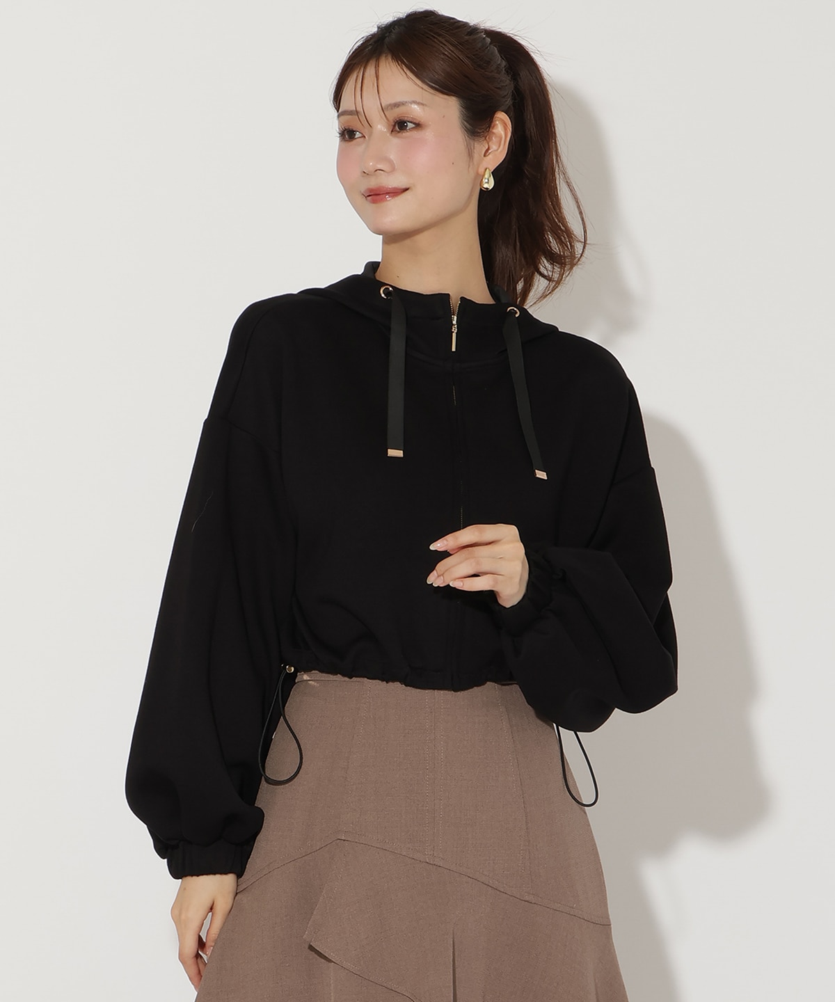 ダンボールポンチパーカー