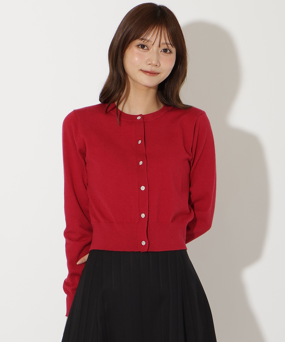 ビジューボタンクルーネックカーディガン