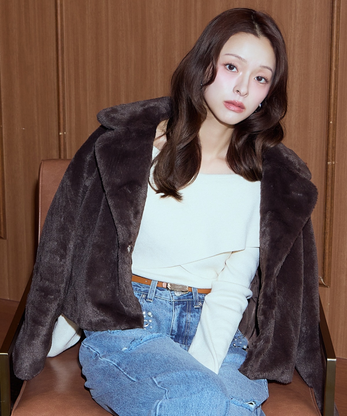 クロスネックプルオーバー