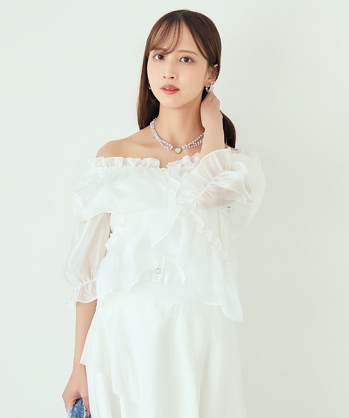 【先行予約受付中】フリルクロスシアーブラウス